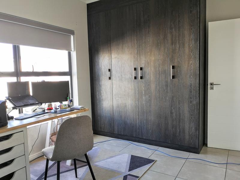 To Let 2 Bedroom Property for Rent in Sandown Western Cape
